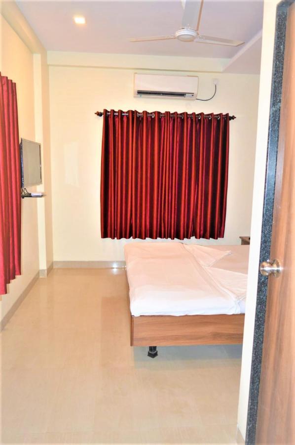 Hotel Visau Shirdi Exterior foto