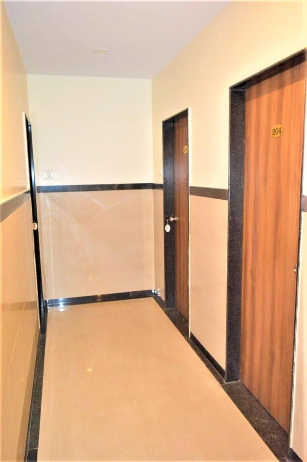 Hotel Visau Shirdi Exterior foto